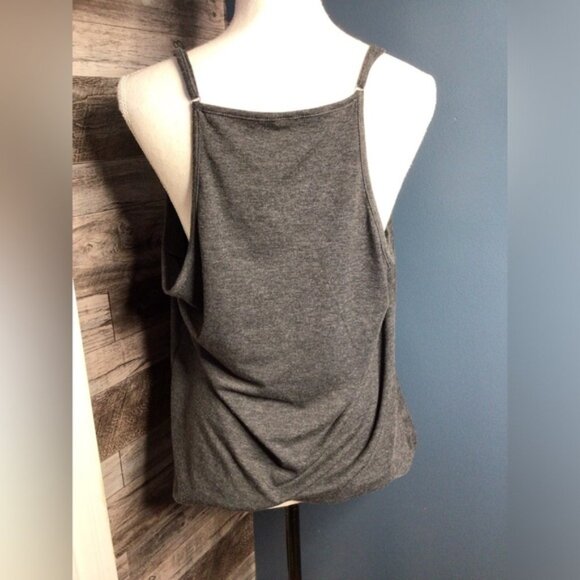 Amazon gray Sleeveless V-Neck Tank Top XL. (0093) - Picture 3 of 5